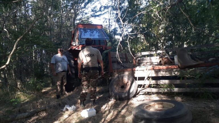 Recuperaron en Bolívar un tractor y un carro que habían sido robados en la localidad de Ordoqui