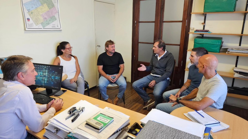 Stadnik encabezó una reunión para coordinar el inicio del ciclo lectivo 2026