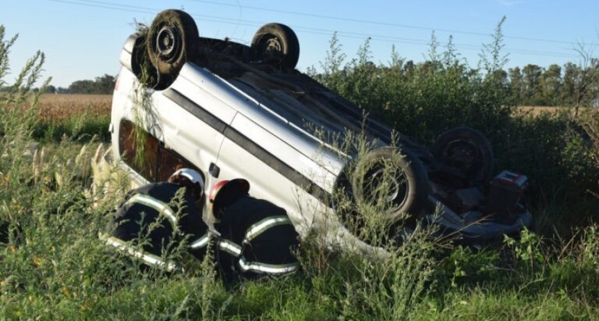 Vuelco en Ruta 65 a la altura de Bolívar