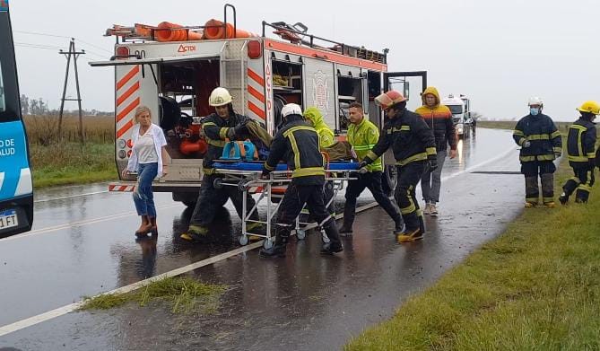 Hospitalizaron a una mujer que protagonizó un choque en la ruta 65