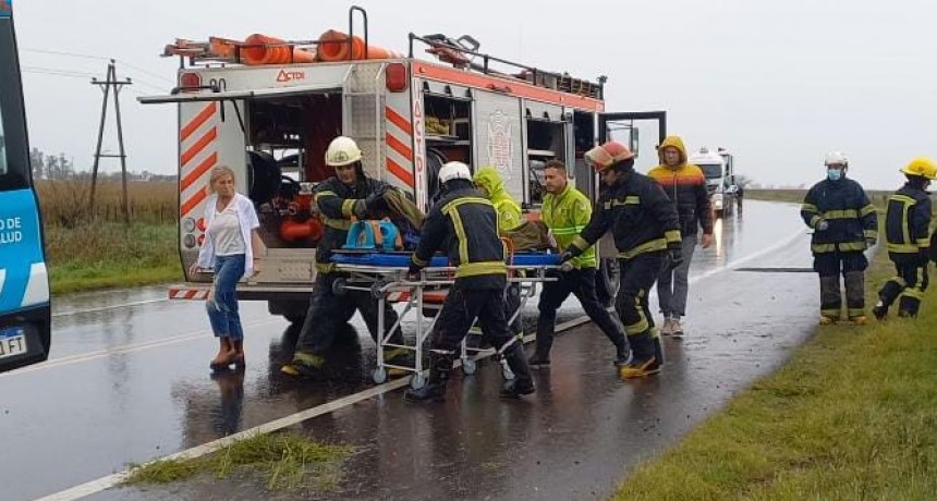 Hospitalizaron a una mujer que protagonizó un choque en la ruta 65