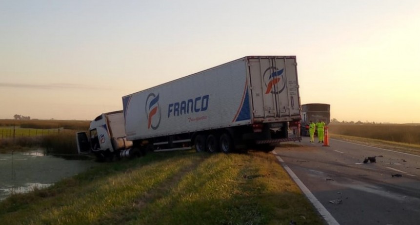 Una persona falleció en un accidente en Ruta Nacional 5 a la altura de Cambaceres