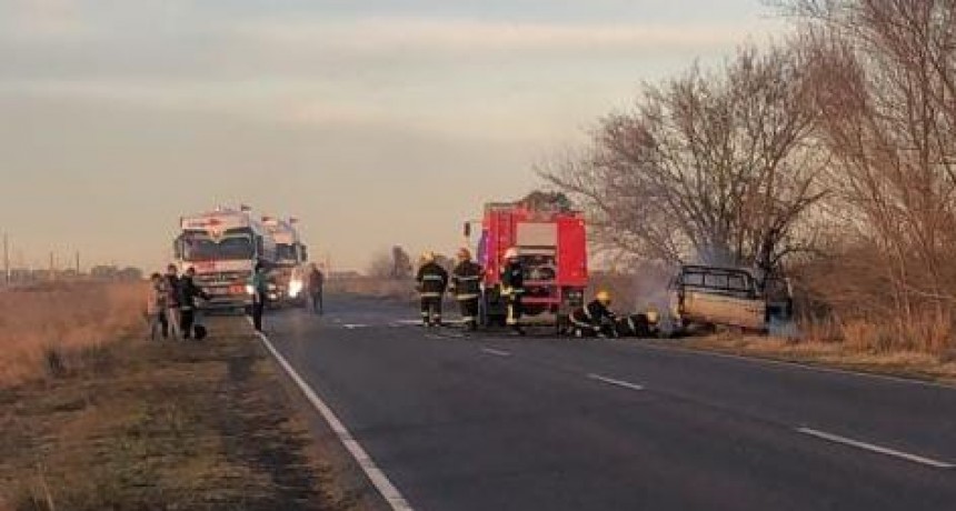 Una camioneta se incendió mientras circulaba por la Ruta Provincial Nº65